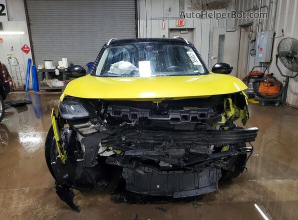 3N8AP6DB1SL348222 2025 NISSAN KICKS Yellow Դիմացի տեսք