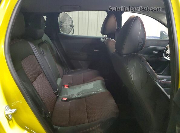 3N8AP6DB1SL348222 2025 NISSAN KICKS Yellow Հետևի նստատեղերի տեսք