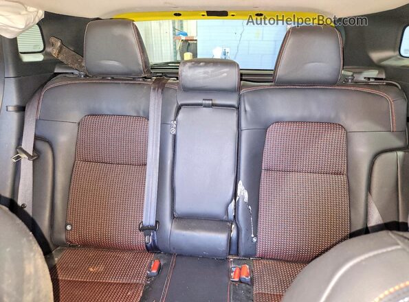 3N8AP6DB8SL315248 2025 NISSAN KICKS Желтый Вид задних сидений