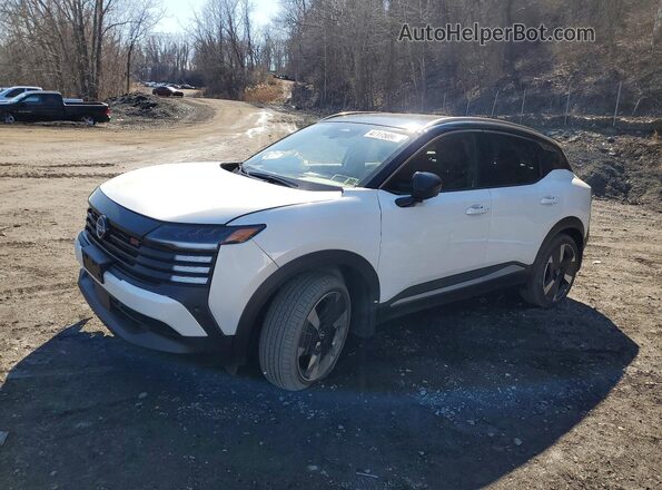 3N8AP6DB9SL318756 2025 NISSAN KICKS Белый Передняя левая четверть