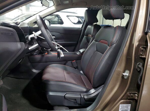 3N8AP6DBXTL373864 2026 NISSAN KICKS Желто-коричневый Вид салона спереди