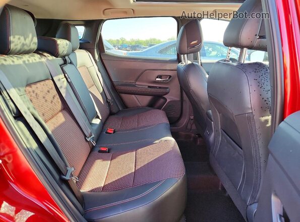 3N8AP6DC0SL426627 2025 NISSAN KICKS Red Սալոնի հետևի տեսք