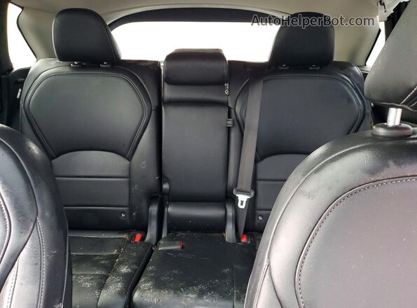 3PCAJ5BA5MF123725 2021 INFINITI QX50 Black Rear seats view