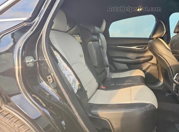 3PCAJ5JR0RF107561 2024 INFINITI QX55 Black Vista interior trasera