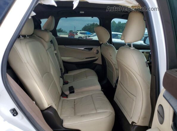 3PCAJ5M10KF100900 2019 INFINITI QX50 White Սալոնի հետևի տեսք