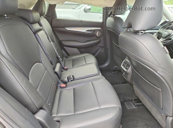 3PCAJ5M10LF101210 2020 INFINITI QX50 Серый Вид задней части салона