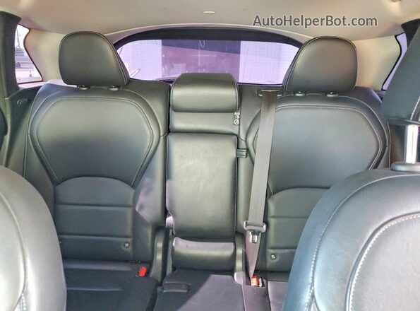 3PCAJ5M14KF113987 2019 INFINITI QX50 White Հետևի նստատեղերի տեսք