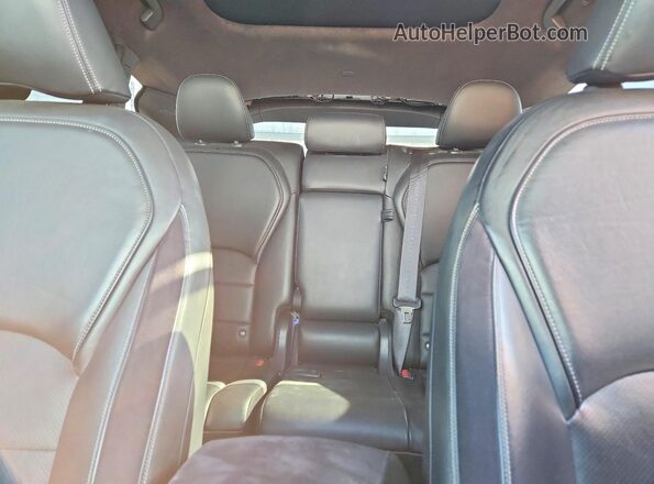 3PCAJ5M32KF105291 2019 INFINITI QX50 White Widok tylnych siedzeń
