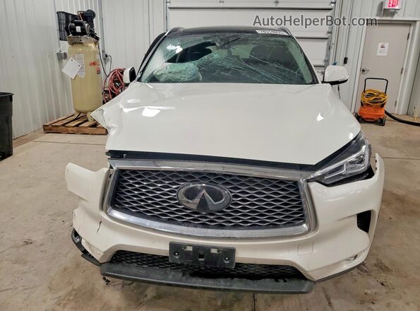 3PCAJ5M35LF111281 2020 INFINITI QX50 Белый Вид спереди