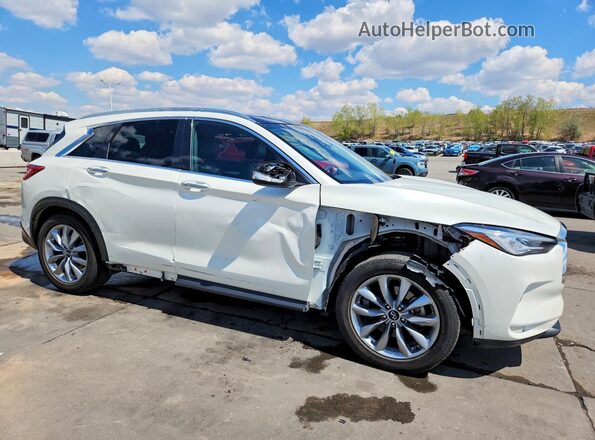 3PCAJ5M38LF104700 2020 INFINITI QX50 Белый Передняя правая четверть