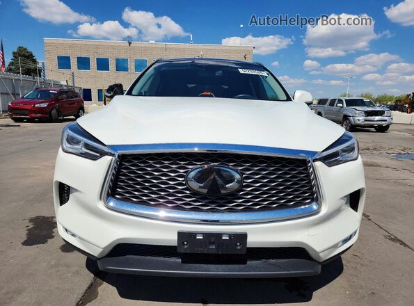 3PCAJ5M38LF104700 2020 INFINITI QX50 Белый Вид спереди