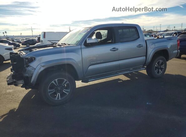 3TMAZ5CN3JM068077 2018 TOYOTA TACOMA Серебряный Передняя левая четверть