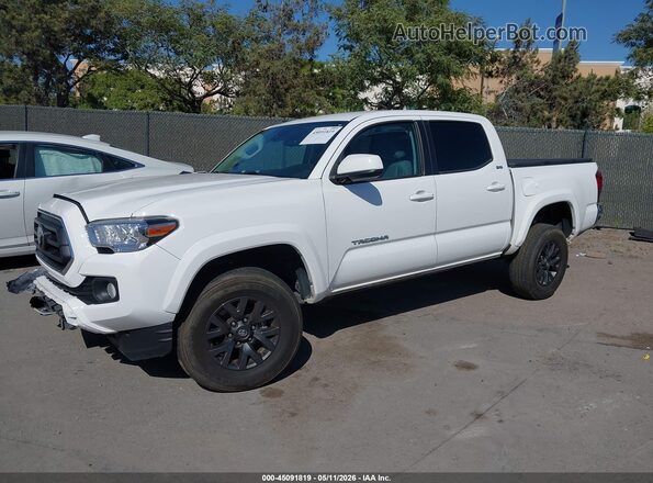 3TMCZ5AN2PM584547 2023 TOYOTA TACOMA White Передня ліва чверть