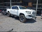 2017 Toyota Tacoma Trd Sport White vin: 3TMCZ5AN7HM045455