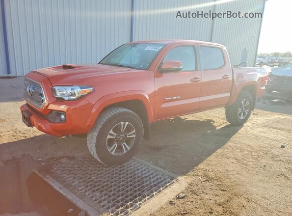 3TMCZ5AN9HM058367 2017 TOYOTA TACOMA Orange Vista tres cuartos delantera izquierda