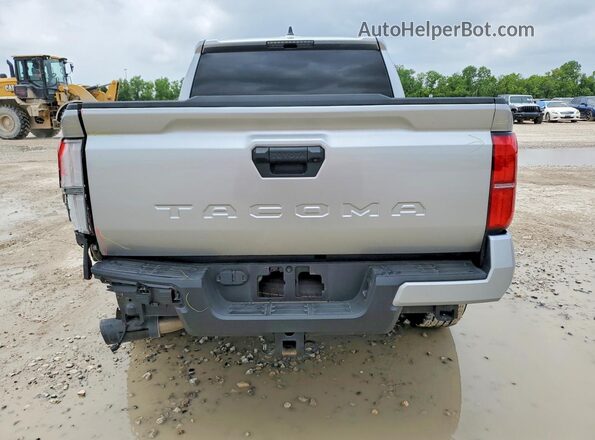 3TMKB5FN3TM054252 2026 TOYOTA TACOMA Серебряный Вид сзади