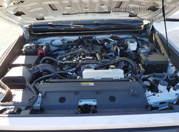 3TMLB5JN6TM213762 2026 TOYOTA TACOMA Белый Вид задней части салона