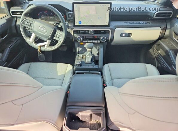 3TMLB5JN7SM109795 2025 TOYOTA LIMITED Черный Вид панели приборов