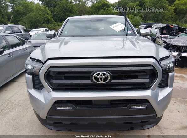 3TMLB5JN8TM243779 2026 TOYOTA TACOMA Silver Սարքավորումների վահանակի տեսք