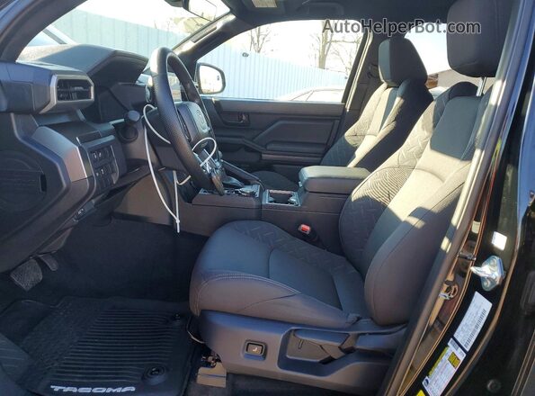 3TMLB5JNXTM210511 2026 TOYOTA TACOMA Черный Вид салона спереди