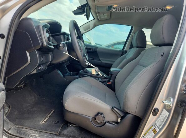 3TYAX5GN2NT061499 2022 TOYOTA TACOMA Silver წინა სალონის ხედი