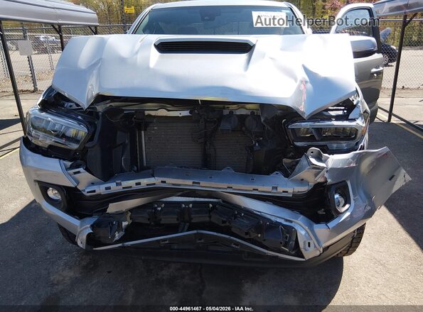 3TYCZ5AN5PT167928 2023 TOYOTA TACOMA Серебряный Вид спереди