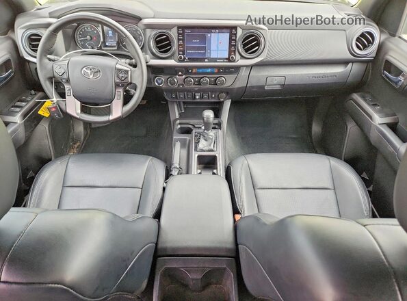 3TYCZ5AN8PT139847 2023 TOYOTA TACOMA Green Vista del salpicadero