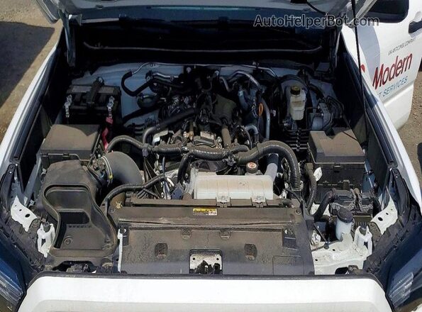 3TYJDAHN0RT001985 2024 TOYOTA TACOMA White უკანა სალონის ხედი