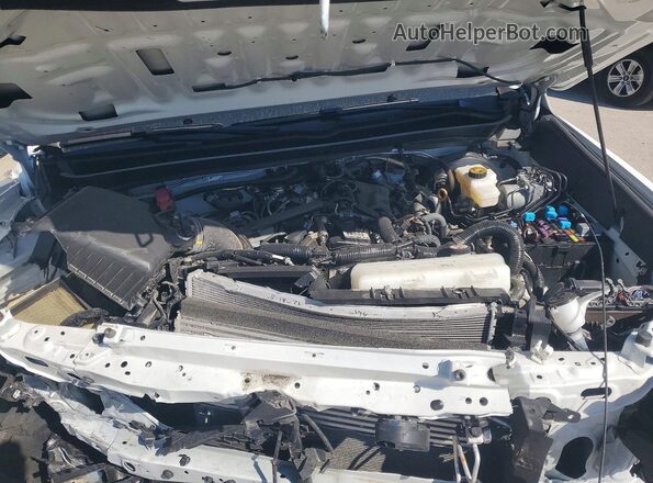 3TYJDAHN2RT016617 2024 TOYOTA TACOMA White Vista interior trasera