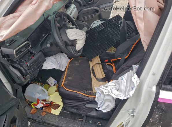 3TYJDAHN5RT010536 2024 TOYOTA TACOMA Двухцветный Вид салона спереди