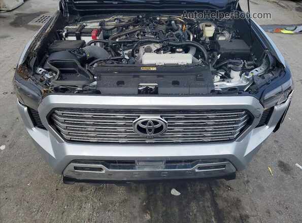 3TYLB5JN3ST080803 2025 TOYOTA TACOMA Серебряный Вид задней части салона