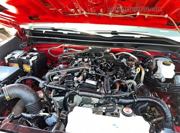 3TYLB5JN4RT002198 2024 TOYOTA TACOMA Red Вид салону спереду