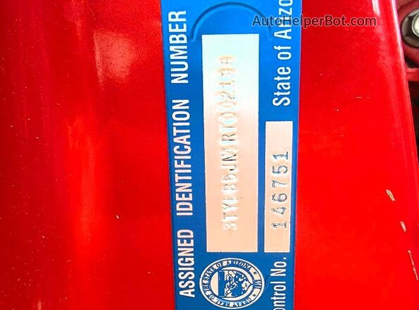 3TYLB5JN4RT002198 2024 TOYOTA TACOMA Red Вид задніх сидінь