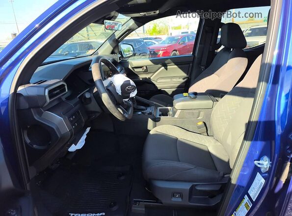 3TYLB5JN6RT052892 2024 TOYOTA TACOMA Blue Вид салону спереду