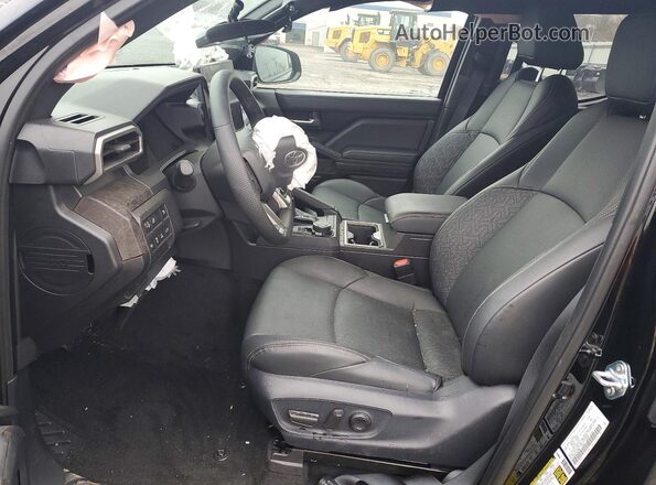3TYLC5LN0ST025008 2025 TOYOTA TACOMA Black Widok wnętrza z przodu