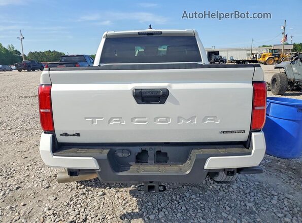 3TYLC5LN3ST048010 2025 TOYOTA TACOMA White Հետևի տեսք