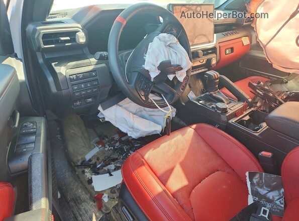 3TYLC5LNXST044438 2025 TOYOTA TACOMA Белый Вид панели приборов