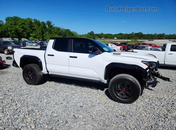 3TYLC5LNXTT052721 2026 TOYOTA TACOMA Two Tone Delantero derecho