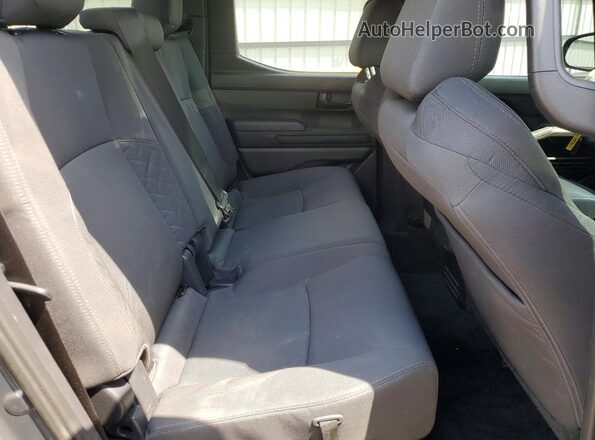3TYLD5KN8RT005825 2024 TOYOTA TACOMA Gray Widok tylnych siedzeń