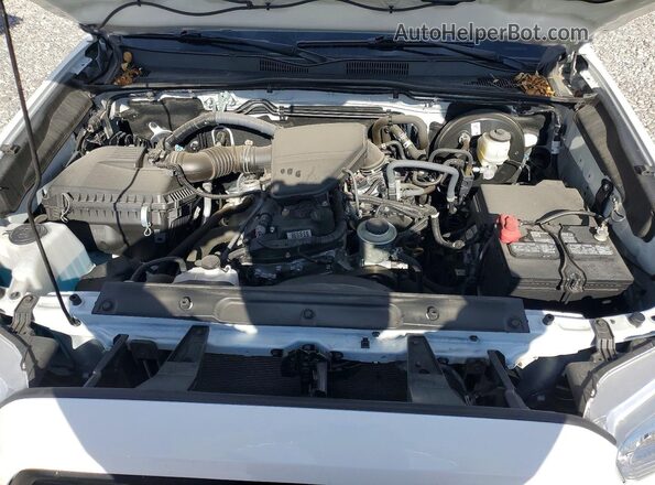 3TYRX5GN2PT086196 2023 TOYOTA TACOMA White Widok wnętrza z tyłu