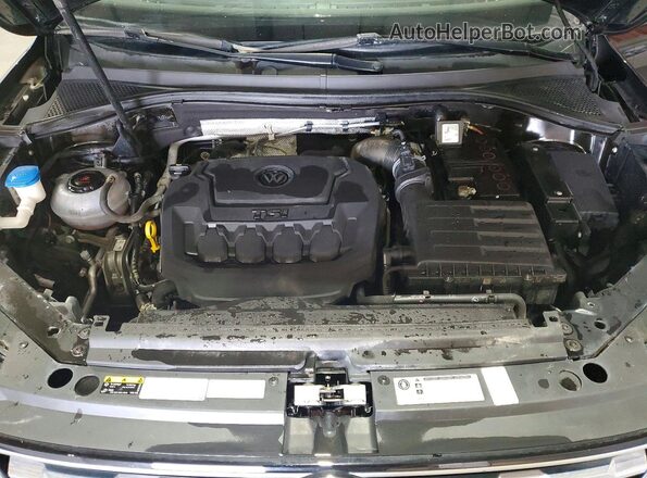 3VV0B7AX0JM157381 2018 VOLKSWAGEN TIGUAN Черный Вид подкапотного пространства