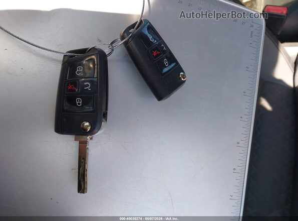 3VV0B7AX1JM107184 2018 VOLKSWAGEN TIGUAN Черный Вид панели приборов