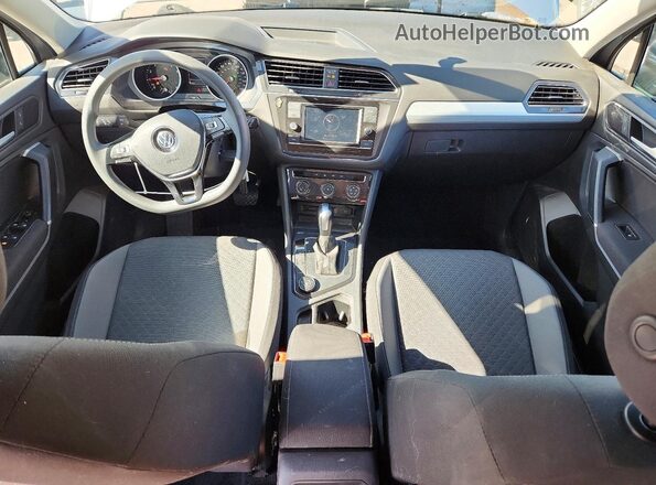 3VV0B7AX4LM058159 2020 VOLKSWAGEN TIGUAN Silver Вид панелі приладів