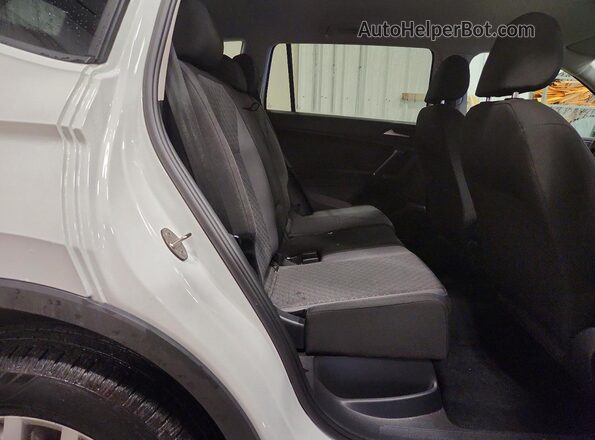 3VV0B7AX6LM095875 2020 VOLKSWAGEN TIGUAN White უკანა სალონის ხედი