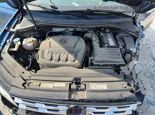 3VV0B7AX8JM018454 2018 VOLKSWAGEN TIGUAN Blue Вид підкапотного простору