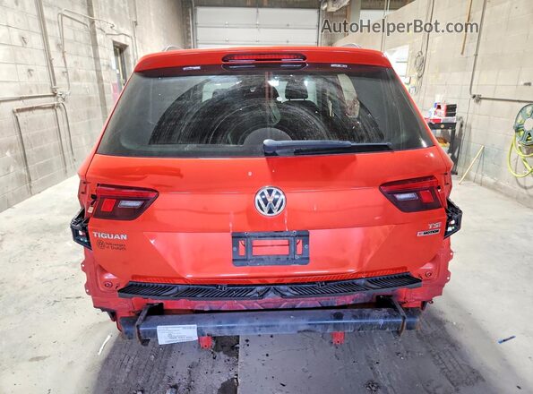3VV0B7AX8JM079318 2018 VOLKSWAGEN TIGUAN Оранжевый Вид сзади