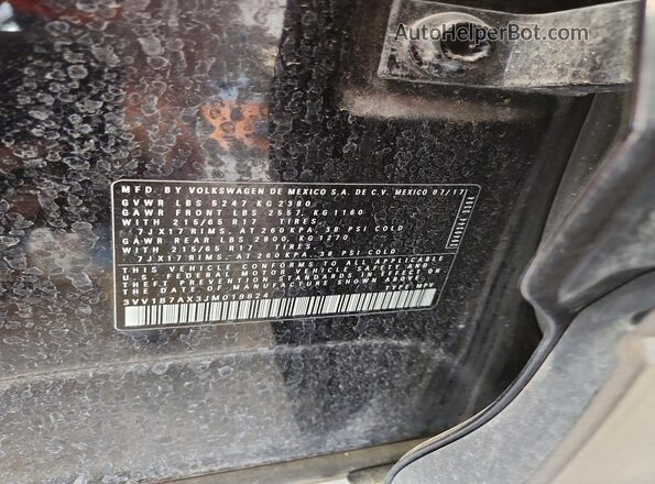 3VV1B7AX3JM019824 2018 VOLKSWAGEN TIGUAN Black Vista interior de 360 grados
