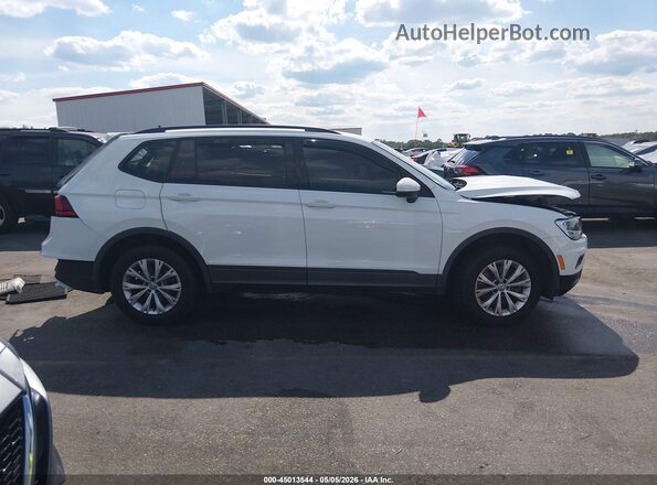 3VV1B7AX4LM040720 2020 VOLKSWAGEN TIGUAN Белый Вид задней части салона