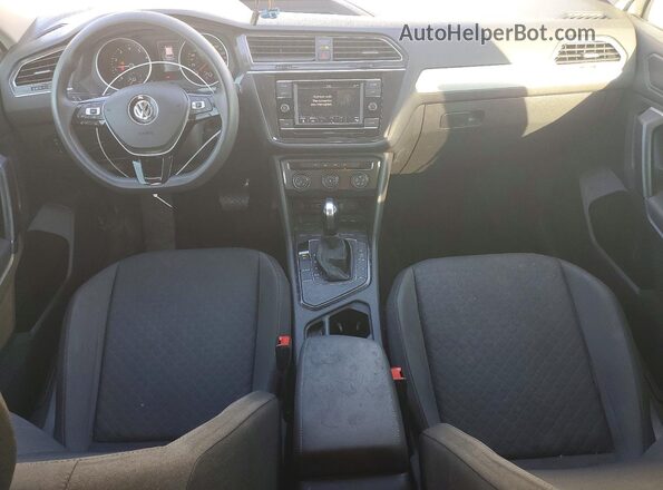 3VV1B7AX5KM078648 2019 VOLKSWAGEN TIGUAN Белый Вид панели приборов