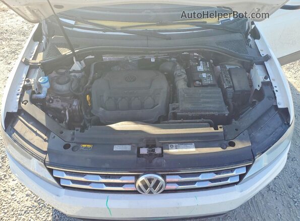3VV1B7AX5KM078648 2019 VOLKSWAGEN TIGUAN Белый Вид подкапотного пространства